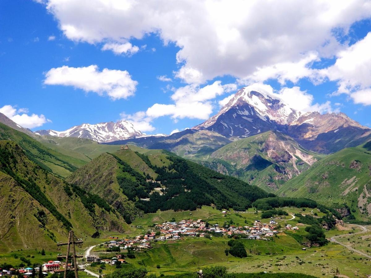 Hotel Milla Kazbegi Esterno foto