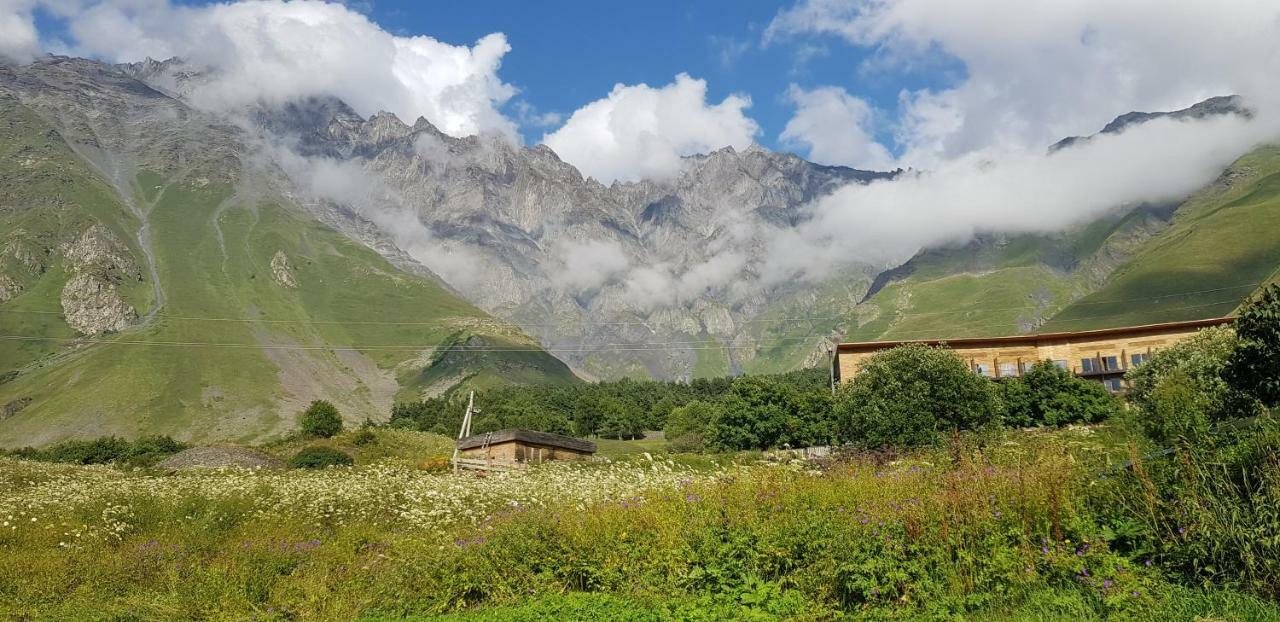 Hotel Milla Kazbegi Esterno foto